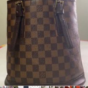 Sold !Louies Vuitton Bucket Marais Damier